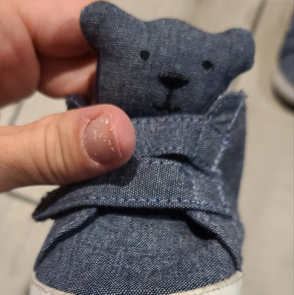 🦔Baby Gap Bear Face Baby sneakers🌻